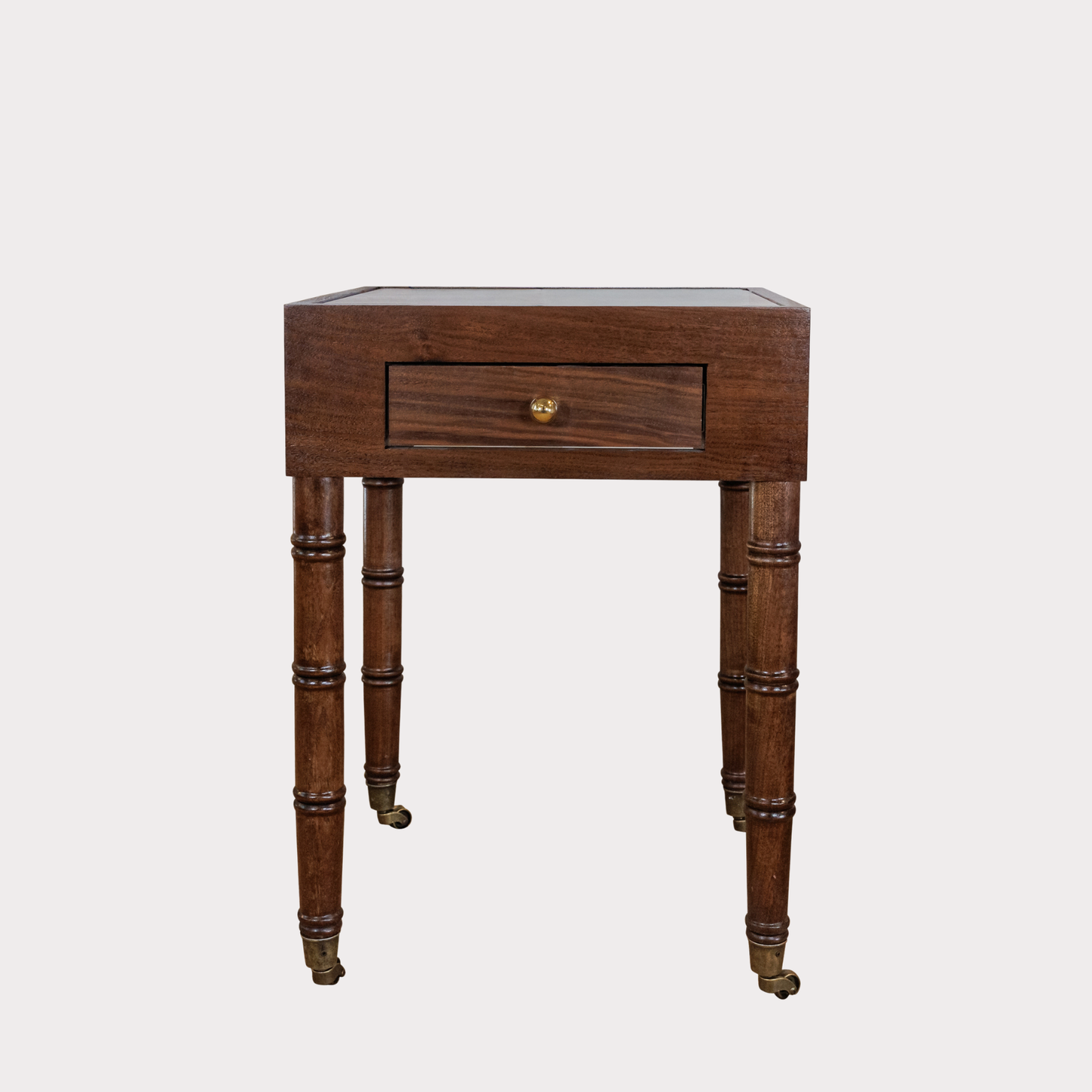 Hilary Champagne Table