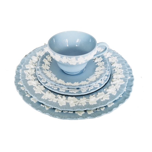 Wedgwood Blue China, Set