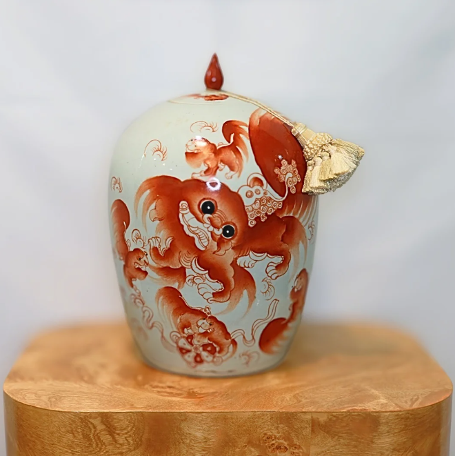 Red Foo Lion Jar